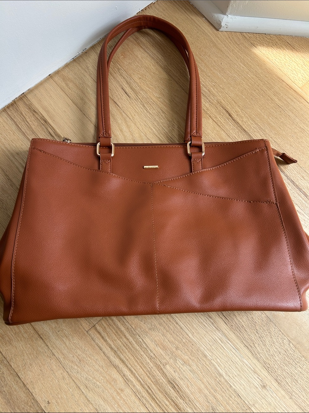 Lovevook Classic Structured Tote Bag in Cognac Faux Leather